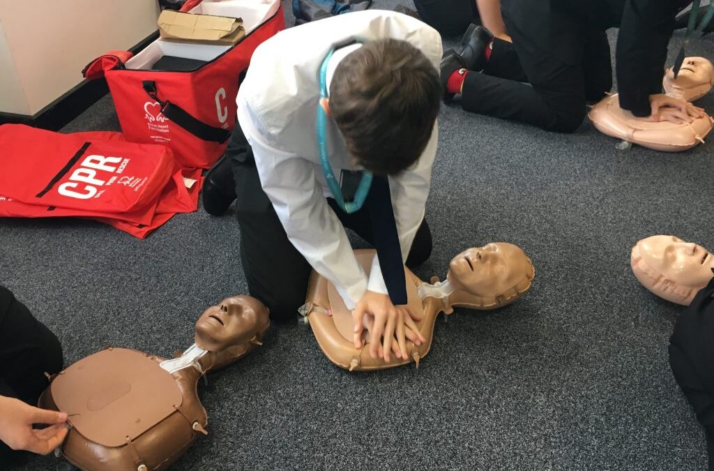 10,000 school students to learn CPR