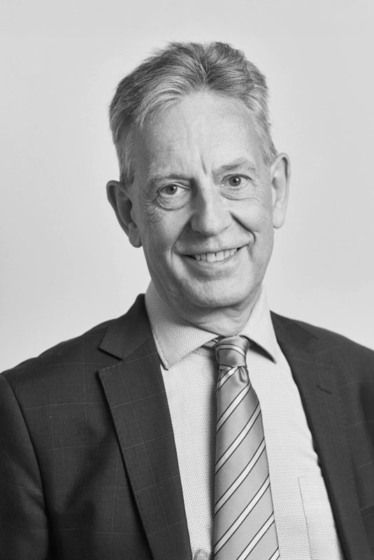Gary Ford NED - In suit and tie
